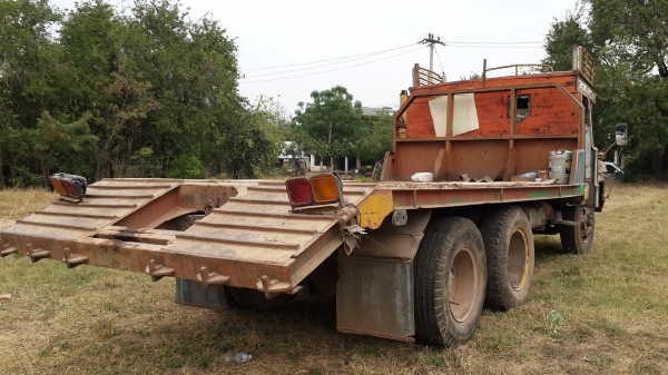 ขายด่วนสิบล้อเพลาเดียวเทรนเลอร์ขึ้นแบ็คโฮสภาพสวยสุดๆเอกสารเล่มทะเบียนเป็นท้ายลาดแล้วโทร0801515451