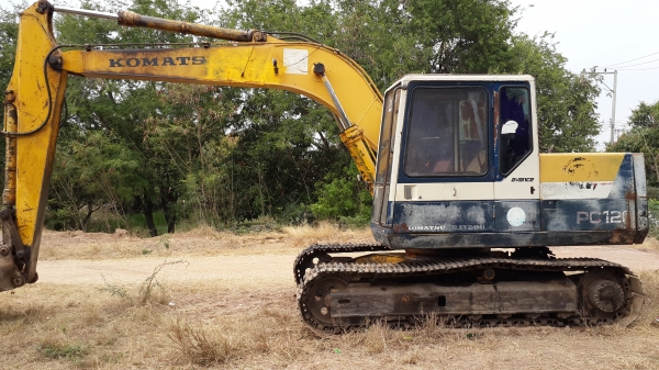 ขายด่วนสิบล้อเทรนเลอร์หางปลาทะเบียนเป็นท้ายลาดแล้วพร้อมแบ็คโฮKomatsu Pc120-5 สภาพเดิมๆเอกสารอินวอยโทร0801515451