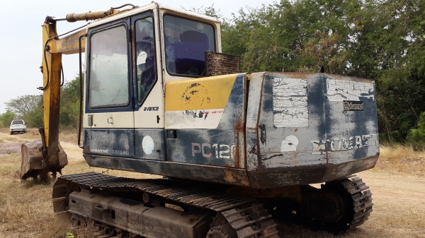 ขายด่วนสิบล้อเทรนเลอร์หางปลาทะเบียนเป็นท้ายลาดแล้วพร้อมแบ็คโฮKomatsu Pc120-5 สภาพเดิมๆเอกสารอินวอยโทร0801515451