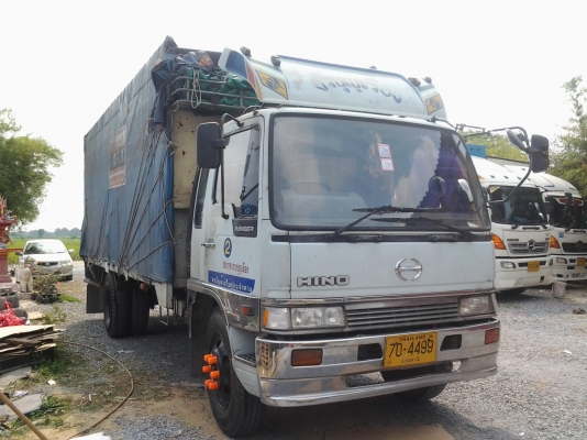 ขาย6ล้อคอก ฮีโน่ 640,000 โทร085-9834671 ขาย6ล้อคอก ฮีโน่ 640,000 โทร085-9834671