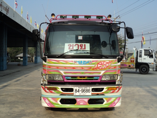 ขายอีซูซุเด้กก้า 10 ล้อ(ล้อใหญ่ ยาง 900)กระบะบรรทุกรถเกี่ยวข้าว รถตีดิน