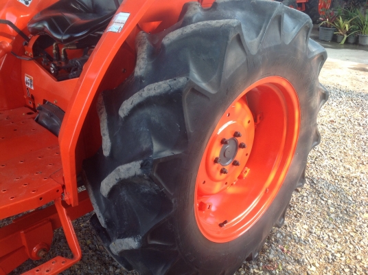 ปัญญาแทรคเตอร์มาแล้ว...จัดมาให้ครับ รีบโดยด่วน.คูโบต้า L4508 พร้อมใบมีดตราช้าง ยางหน้าใหม่ 2 เส้น จัดส่งอ.สนามชัยเขต จ. ฉะเชิงเทรา
