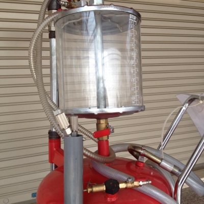 เครื่องเปลี่ยนถ่ายน้ำมันเครื่อง - น้ำมันเกีย ด้วยแรงดันลม เครื่องเปลี่ยนถ่ายน้ำมันเครื่อง - น้ำมันเกีย ด้วยแรงดันลม