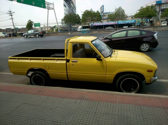 #TOYOTA รุ่น LN30  สภาพเดิม ล้อแม็ก16