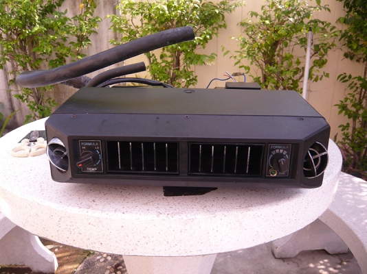 ขายตู้แอร์แขวนฟอมูล่าหน้าปรับได้แบบสองช่อง 1250 บาท