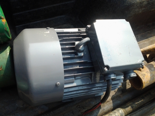 ขาย !! มอเตอร์ 5.5 hp. 380v. รอบ 1400 ยี่ห้อ electrim พร้อมใช้งาน