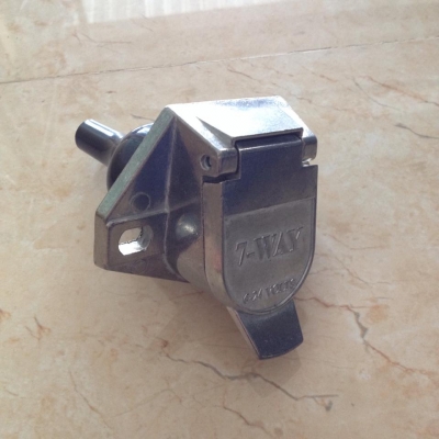 ปลั๊กไฟ 7 ขา ผลิตจากอลูมิเนียม ขายเป็นชุด และขายแยกตัวผู้ ตัวเมีย ปลั๊กไฟ 7 ขา ผลิตจากอลูมิเนียม ขายเป็นชุด และขายแยกตัวผู้ ตัวเมีย