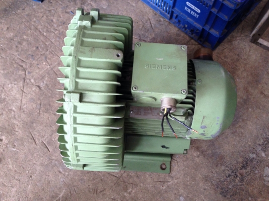ขายริงโบวเวอร์ Siemens 3 HP.380V เป่า-ดูด สภาพสวยมาก พร้อมใช้งาน