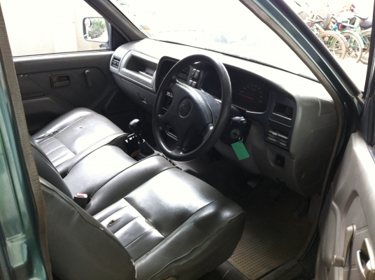 ขาย ISUZU DRAGON EYE SPARK 2.5 MT 2000 ขาย ISUZU DRAGON EYE SPARK 2.5 MT 2000