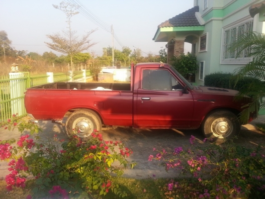 ขายDatsun620ช้างเหยียบไฟนอน เดิมรถบ้านมือเดียว