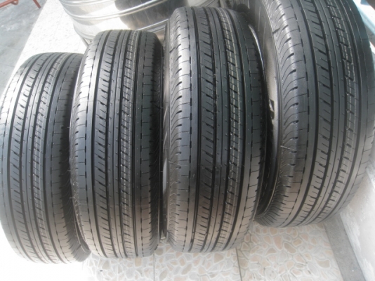 ขายล้อแม็กป้ายแดง new dmax 16"x6.5" et41 6 รู 139.7 สีเงิน ยางผลิตสัปดาห์ที่ 46-2เส้น 47-2เส้น ปี13 ตุ่มและสีที่หน้ายางมีทุกเส้นครับ สนใจติดต่อเล็กคลองสาม (081-3747940)