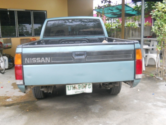 ขายนิสสันบิ๊กเอ็ม