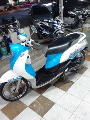 ฟีโน่เกน้ำมันแยกส่วน รถสวยลายปารีส ปี 2555 ขายราคาถูก ฟีโน่เกน้ำมันแยกส่วน รถสวยลายปารีส ปี 2555 ขายราคาถูก