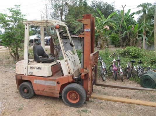 ขายรถฟอร์คลิฟต์นิสสัน NF01  1.5 ตันเครื่องเบนซินนำไปติดแก๊ซใช้ประหยัดครับ