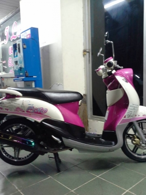 รถอย่างสวยงดงามปิ๊งๆ Fino ปี 2556 ล้อแม็กซ์ V.I.P ลายปารีส สีหว๊านหวาน