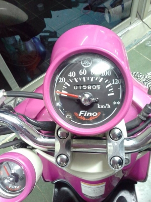 รถอย่างสวยงดงามปิ๊งๆ Fino ปี 2556 ล้อแม็กซ์ V.I.P ลายปารีส สีหว๊านหวาน