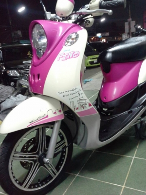 รถอย่างสวยงดงามปิ๊งๆ Fino ปี 2556 ล้อแม็กซ์ V.I.P ลายปารีส สีหว๊านหวาน