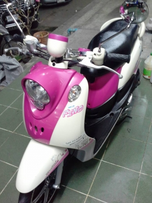 รถอย่างสวยงดงามปิ๊งๆ Fino ปี 2556 ล้อแม็กซ์ V.I.P ลายปารีส สีหว๊านหวาน