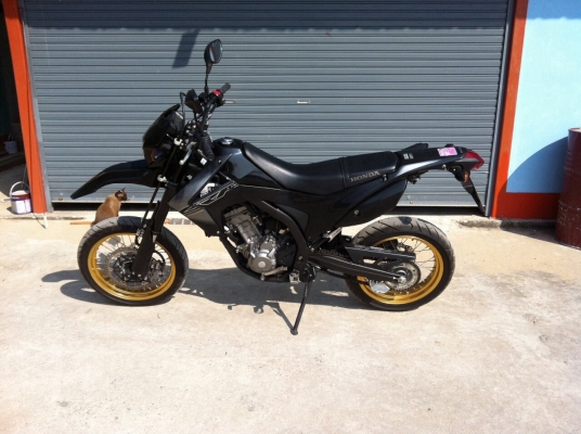 ธารนนทบุรี//ขาย honda crf250 ปี2013 สภาพนางฟ้า ราคา115,000บาท ทะเบียนพร้อมโอน ธารนนทบุรี//ขาย honda crf250 ปี2013 สภาพนางฟ้า ราคา115,000บาท ทะเบียนพร้อมโอน