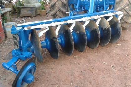 ขายรถไถฟอร์ด 6600 T6ตัวเต็ม เล่มทะเบียนครบ