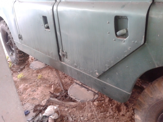 รถจิีบ แลนโรเวอร์ สภาพสวย เล่มพร้อมโอน รถจิีบ แลนโรเวอร์ สภาพสวย เล่มพร้อมโอน