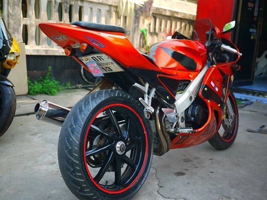 ขาย Nc30 พร้อมทะเบียนแท้ สภาพแหล่มๆเครื่องสดๆ แฟริ่ง Rc212 ขาย Nc30 พร้อมทะเบียนแท้ สภาพแหล่มๆเครื่องสดๆ แฟริ่ง Rc212