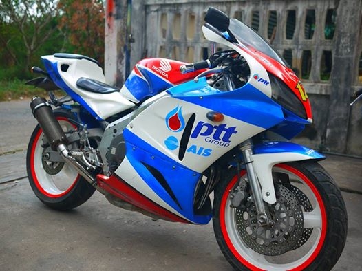 ขาย CBR400 เครื่องสดๆ พร้อมทะเบียนแท้ แฟริ่ง Rc212 ท่อสูตร