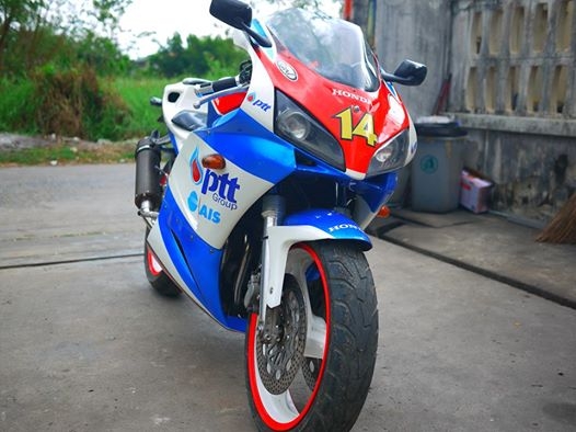 ขาย CBR400 เครื่องสดๆ พร้อมทะเบียนแท้ แฟริ่ง Rc212 ท่อสูตร