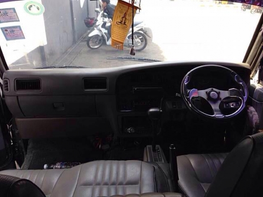ต้ำพระราม2 ขาย รถตู้ nissan urvan ปี87 เอกสารพร้อมโอน ภาษีขาด1ปี (รับแลกรถบิ๊กไบค์)
