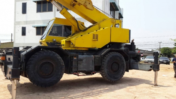 ขายเครน KOMATSU LW250L-1   25ตัน