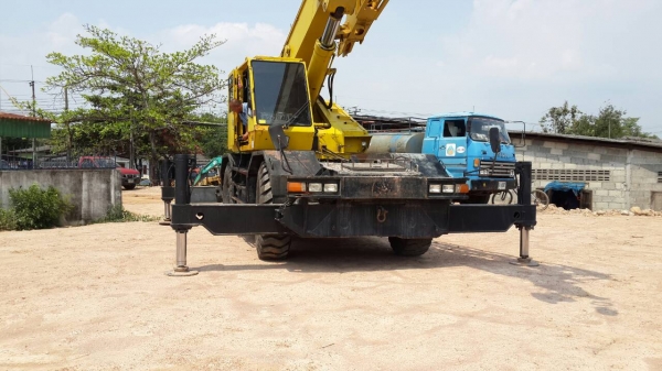 ขายเครน KOMATSU LW250L-1   25ตัน