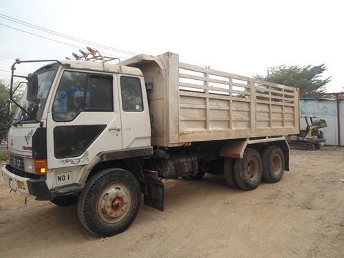 ขายรถสิบล้อ Mitsubishi 2 เพลาดั้ม มีสโลว์กลาง หัวบางเดิม กระบะตีสวย