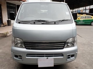 NISSAN URVAN GX 3.0 MT ปี 03 รถบ้านแท้ ใช้งานน้อย ดาวน์ 8,000 T.086-527-9533