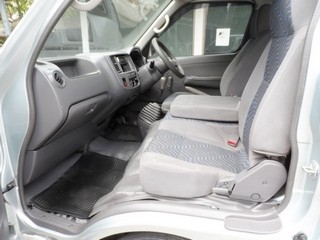 NISSAN URVAN GX 3.0 MT ปี 03 รถบ้านแท้ ใช้งานน้อย ดาวน์ 8,000 T.086-527-9533