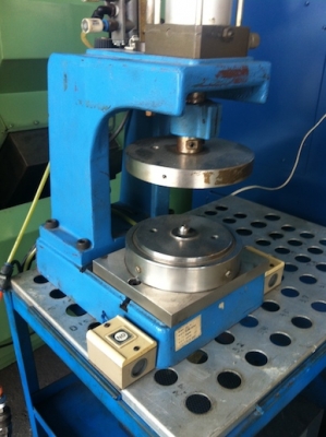 ขาย Mini Air Press เครื่องปั๊มลมขนาดเล็ก นำเข้าจากญี่ปุ่น ขาย Mini Air Press เครื่องปั๊มลมขนาดเล็ก นำเข้าจากญี่ปุ่น