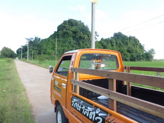 ขาย กระบะ DAIHUTSU สีส้ม-ขาว แต่งแนว ๆ สไตล์บ้านไร่ บ้านฟาร์ม ทะเบียนครบ..!!