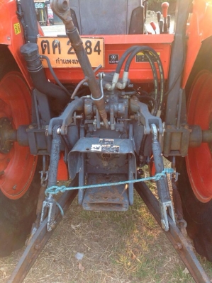 รถแทรกเตอร์ คูโบต้า M70 สภาพดีเยี่ยมเดิมๆ ทั้งคัน พร้อมใช้งาน  นำไปใช้แล้วไม่ผิดหวังแน่นอน มีผานดันหน้าและผานบุกด้วย