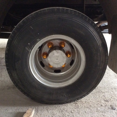 ขายรถ6ล้อฮีโน่ ติดเครน ยูนิค303 ท้องV 3.4ตัน 3ปอก 2ชัก กะบะยาว5.50เมตร เครื่องยนต์ JO8C 215แรง เบรคจิฟฟี่ พวงมาลัยพาวเวอร์ แอร์เย็น ยางเรเดียลสภาพดี