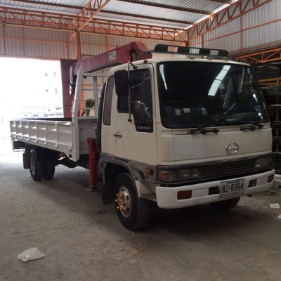 ขายรถ6ล้อฮีโน่ ติดเครน ยูนิค303 ท้องV 3.4ตัน 3ปอก 2ชัก กะบะยาว5.50เมตร เครื่องยนต์ JO8C 215แรง เบรคจิฟฟี่ พวงมาลัยพาวเวอร์ แอร์เย็น ยางเรเดียลสภาพดี