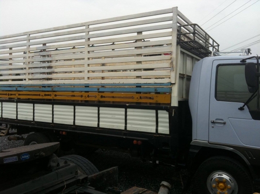 HINO FT 4J 6ล้อ