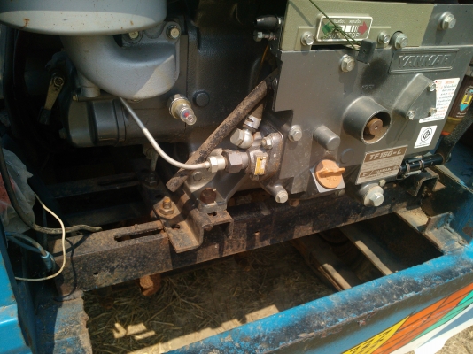 ขายรถอีแต๋น 4ล้อ เพลาลอย เครื่อง ยันม่าร์ 160 เกียร์นิสสัน คาร์บอล ขายรถอีแต๋น 4ล้อ เพลาลอย เครื่อง ยันม่าร์ 160 เกียร์นิสสัน คาร์บอล