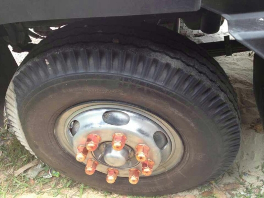 รถอีซูซุ 6 ล้อดั้ม  FTR  240 แรงม้า. ปี 55  ( รถวิ่ง 3x,xxx กม. )   สนใจติดต่อ  081 - 6079515