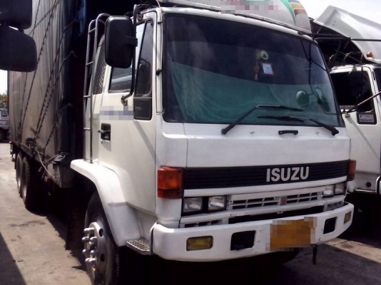 รถอีซูซุ 10 ล้อ รั่ว  175 แรงม้า.  สนใจติดต่อ  081 - 6079515