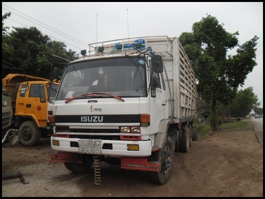 อีซูซุ จัมโบ้ เพลาเดียวดั้ม