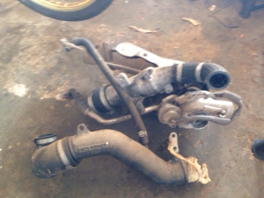 เครื่องอีซูซุ สามพันหนึ่ง อุปกรณ์ครบทั้งตัว