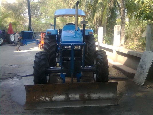 ขายรถไถ TS110 สองเพลา พร้อมอุปกรณ์ ดันหน้า