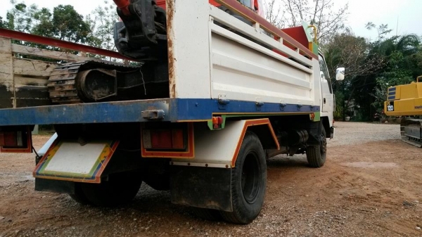 ขาย หกล้อดั๊ม MITSUBISHI CANTER 110 แรง สวยๆ ครับ