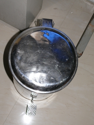 ขายถังขยะสแตนเลสแท้ 850 บาทเท่านั้น