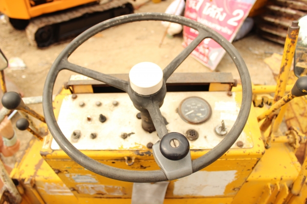 ขาย- รถบด สั่นสะเทือน แบบนั่งขับ เอวอ่อน ดีเซล 3สูบ BOMAG: BW121AC หน้าเหล็ก หลังยาง ราคา 345,000 บาท ขาย- รถบด สั่นสะเทือน แบบนั่งขับ เอวอ่อน ดีเซล 3สูบ BOMAG: BW121AC หน้าเหล็ก หลังยาง ราคา 345,000 บาท