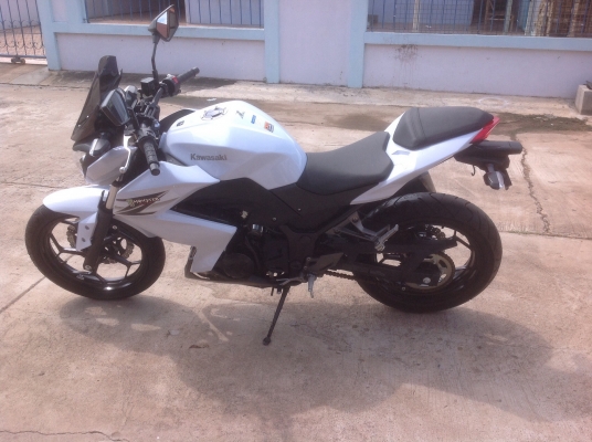 ขายkawasaki z250 สภาพป้ายแดงครับ